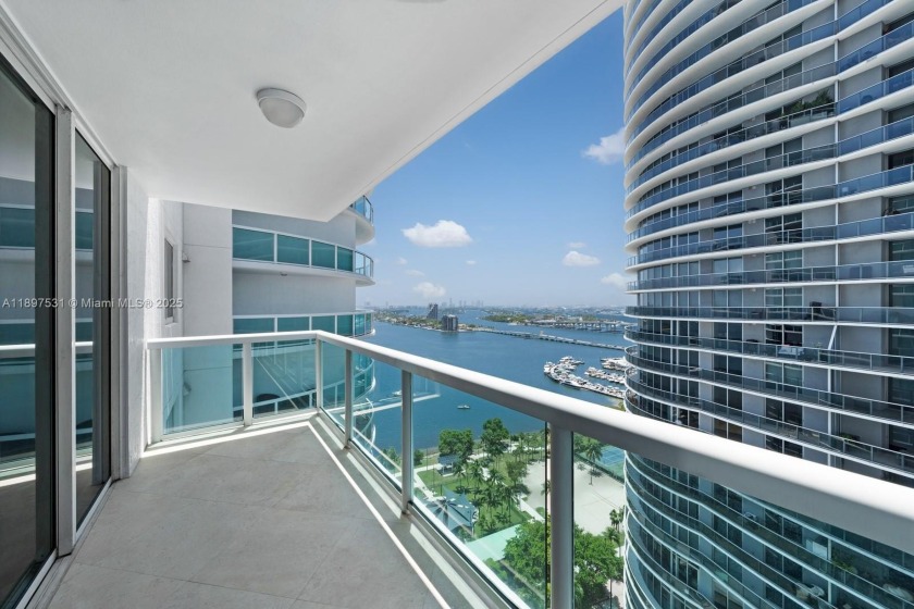 Welcome to the 1800 Club! This newly updated 1 bedroom and 1.5 - Beach Condo for sale in Miami, Florida on Beachhouse.com