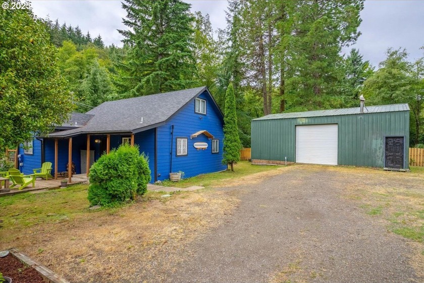 This thoughtfully renovated CREEK FRONT home has heart and soul - Beach Home for sale in Otis, Oregon on Beachhouse.com