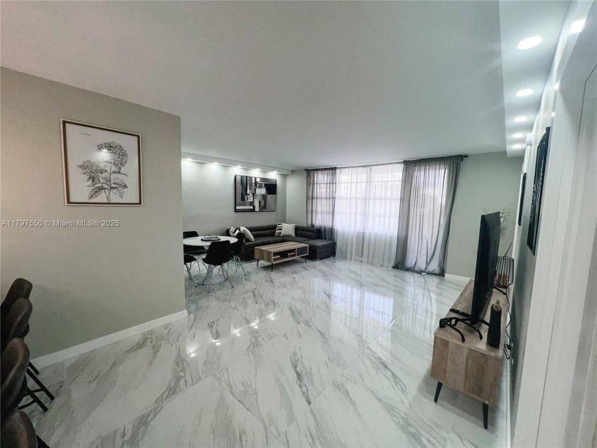 Gorgeous highly desirable oceanfront building in Hollywood is a - Beach Condo for sale in Hollywood, Florida on Beachhouse.com
