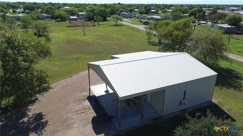 Endless possibilities in the heart of Seadrift! This 1,200 sq - Beach Home for sale in Seadrift, Texas on Beachhouse.com