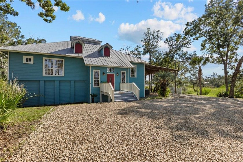 Spectacular Steinhatchee Riverfront Retreat - Where Views - Beach Home for sale in Steinhatchee, Florida on Beachhouse.com