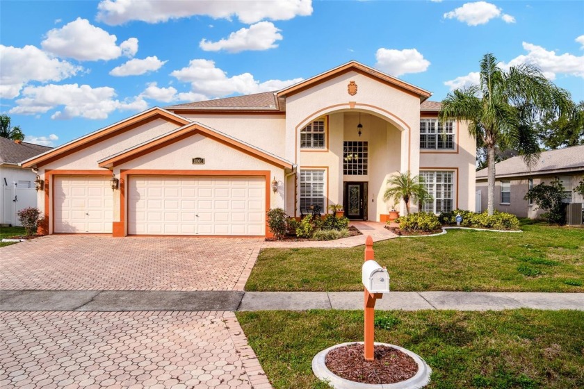 Spacious 2 story home in Country way. Wonderful home for - Beach Home for sale in Tampa, Florida on Beachhouse.com