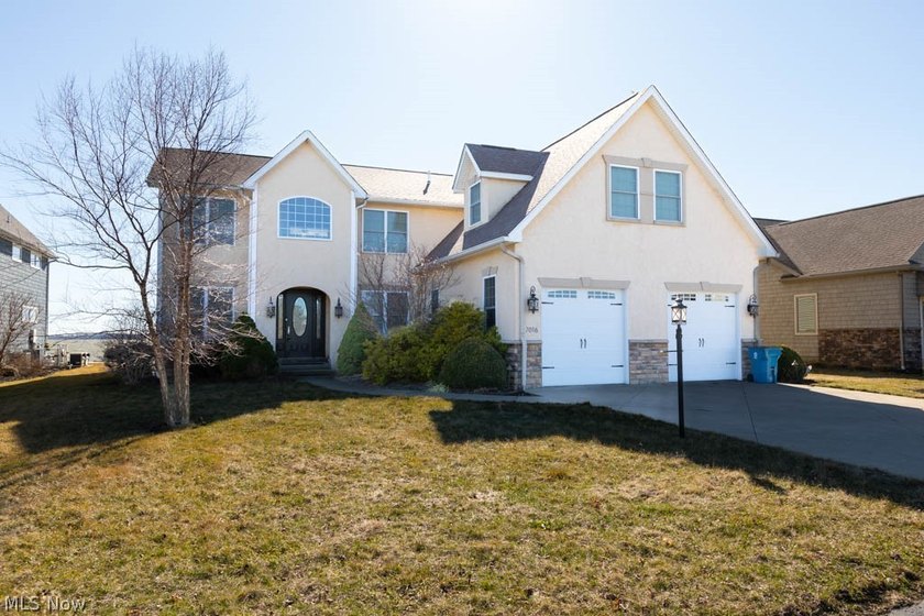Tranquility meets the waterfront! Picturesque views on Lake Erie - Beach Home for sale in Lakeside Marblehead, Ohio on Beachhouse.com
