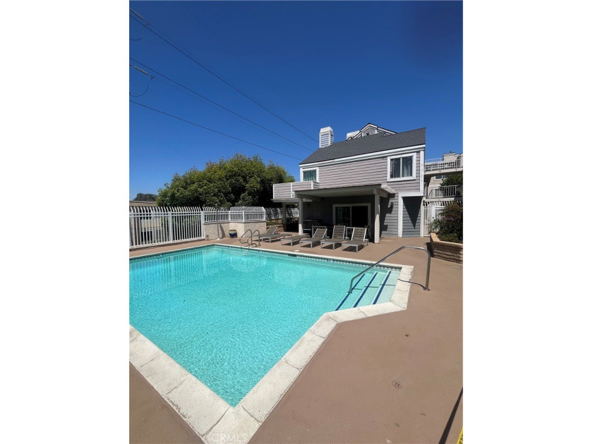 Modern Living at Whalers Run:  Experience the perfect blend of - Beach Condo for sale in Long Beach, California on Beachhouse.com