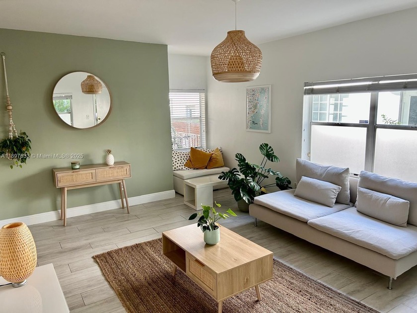 Discover this beautiful, extra-spacious 1-bedroom condo in the - Beach Condo for sale in Miami Beach, Florida on Beachhouse.com