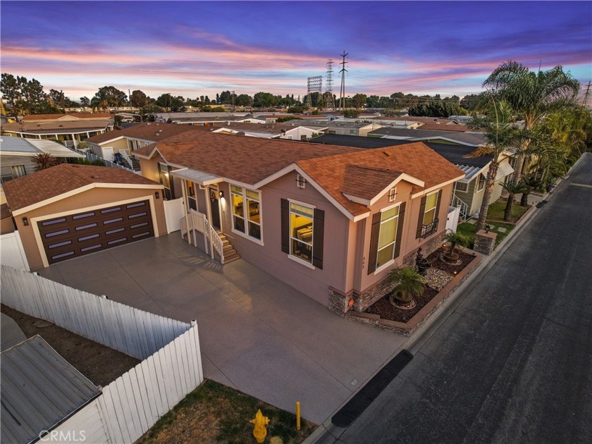 Stunning Turnkey 3 Bedroom 2 Bathroom Home with Amazing Finished - Beach Home for sale in Long Beach, California on Beachhouse.com