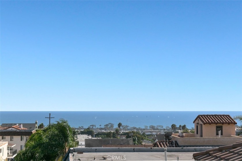 Very rare opportunity awaits in the Heart of the Lantern - Beach Townhome/Townhouse for sale in Dana Point, California on Beachhouse.com