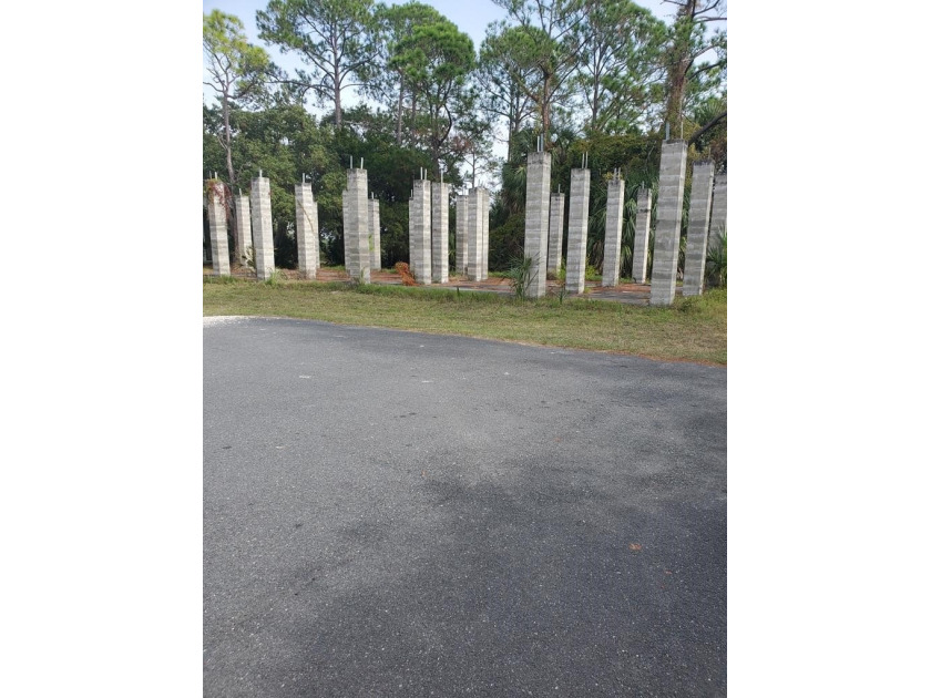 Rare opportunity to own a waterfront lot with city water and - Beach Acreage for sale in Cedar Key, Florida on Beachhouse.com