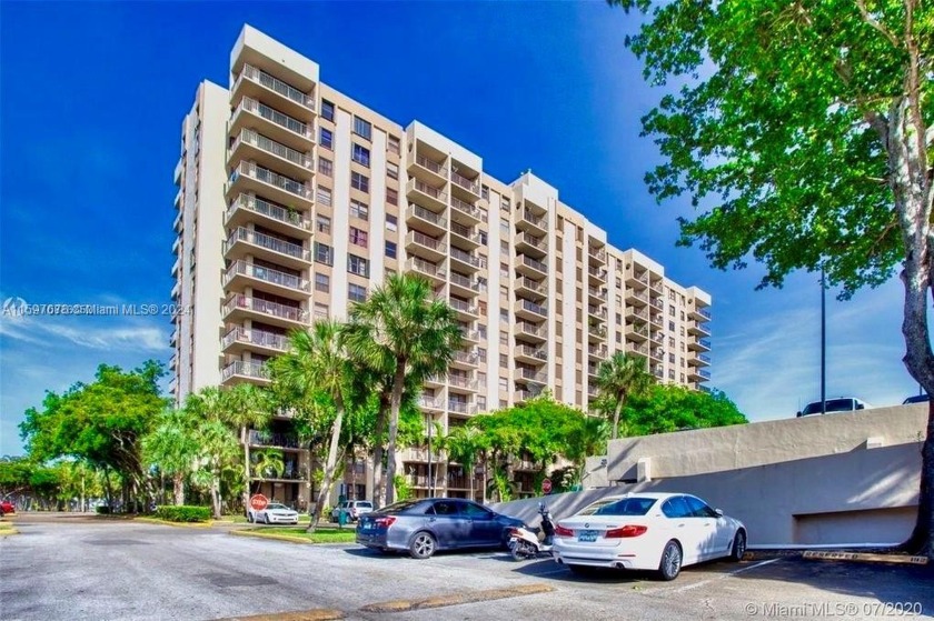 Centrally located, this spacious, bright, and peaceful 1 bed/1 - Beach Condo for sale in North Miami, Florida on Beachhouse.com