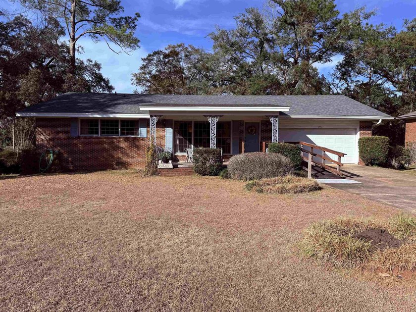 MULTIPLE OFFERS. Under contract with 2 back ups in place. Live - Beach Home for sale in Tallahassee, Florida on Beachhouse.com
