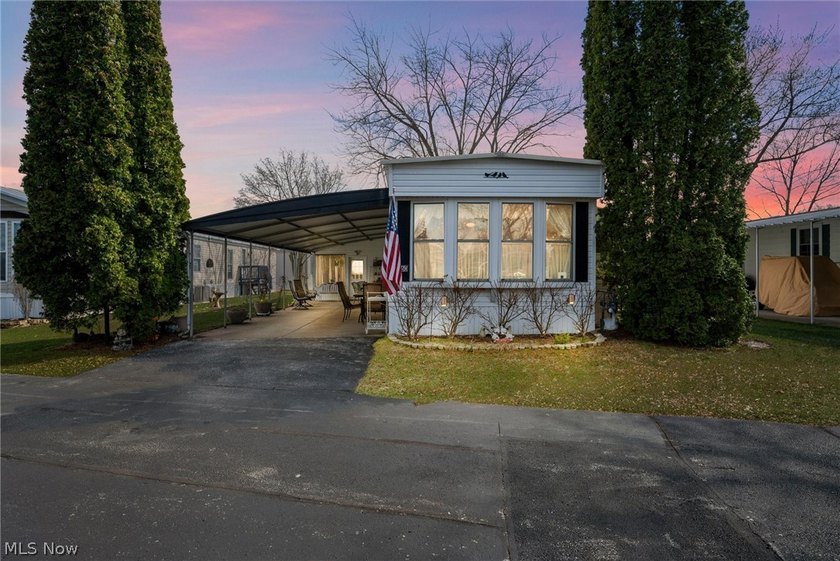Experience year round lake living! Inviting kitchen features - Beach Home for sale in Port Clinton, Ohio on Beachhouse.com