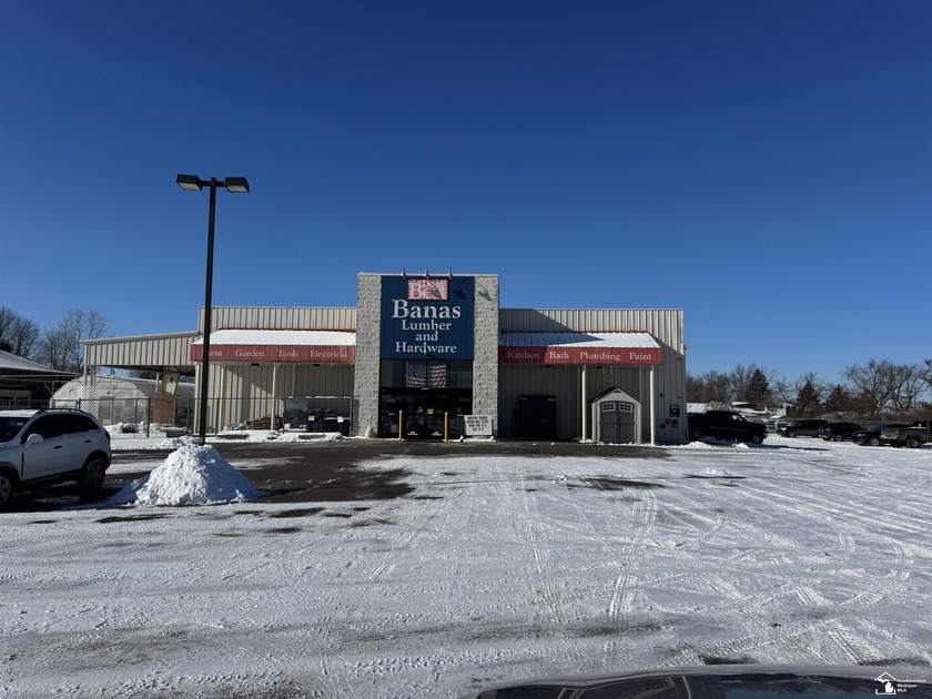 Impressive 20,587 sq. ft. metal building featuring 16-foot - Beach Commercial for sale in Monroe, Michigan on Beachhouse.com