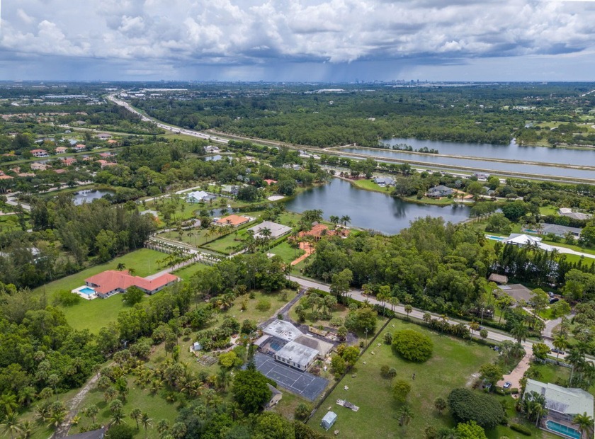 PRICE IMPROVEMENT on this oversized oasis nestled on the border - Beach Home for sale in West Palm Beach, Florida on Beachhouse.com