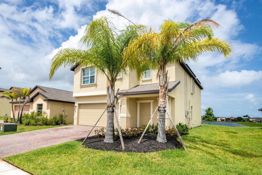 Come take a look at this wonderful 2 yr old 2 story home in the - Beach Home for sale in Fort Pierce, Florida on Beachhouse.com