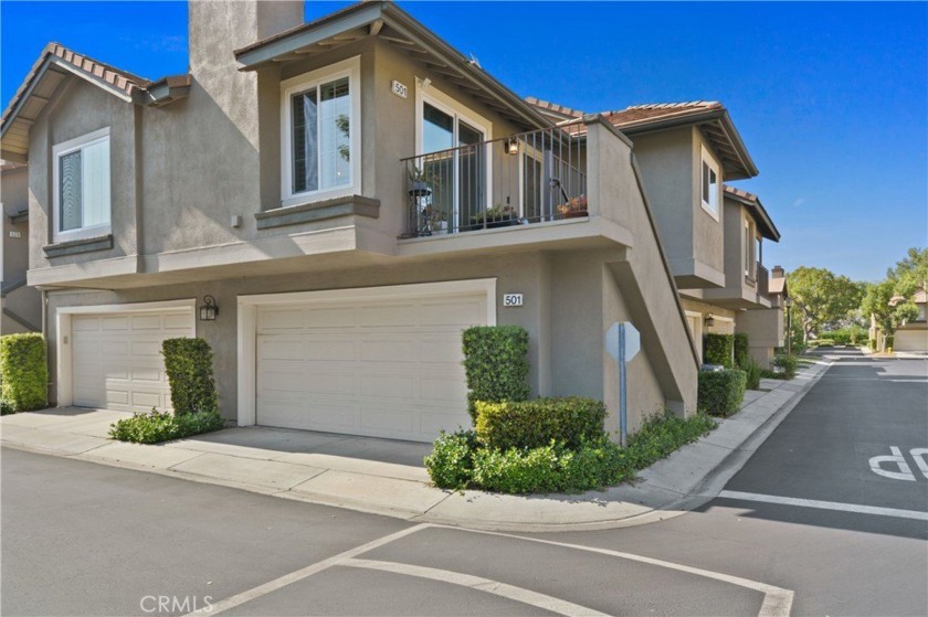 Get ready to fall in love with this incredible end unit in - Beach Condo for sale in Anaheim Hills, California on Beachhouse.com