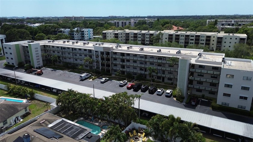 Beautiful waterfront, fully furnished top-floor 2-bedroom condo - Beach Condo for sale in St. Petersburg, Florida on Beachhouse.com
