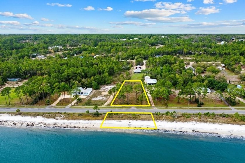 High & dry one acre lot consisting of 3/4 acre north of Hwy 98W - Beach Lot for sale in Carabelle, Florida on Beachhouse.com