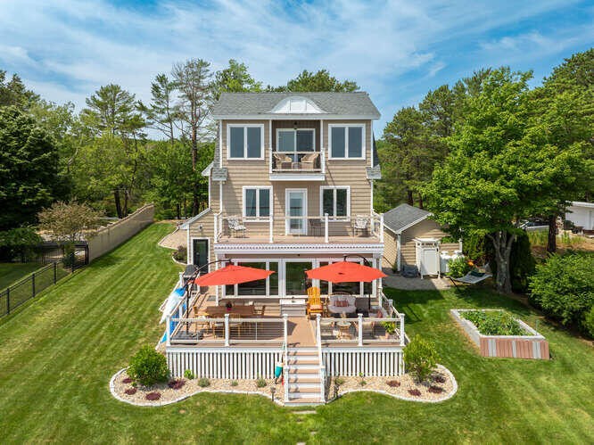 Welcome to your Maine coastal paradise! With 80 feet of bold - Beach Home for sale in Saco, Maine on Beachhouse.com