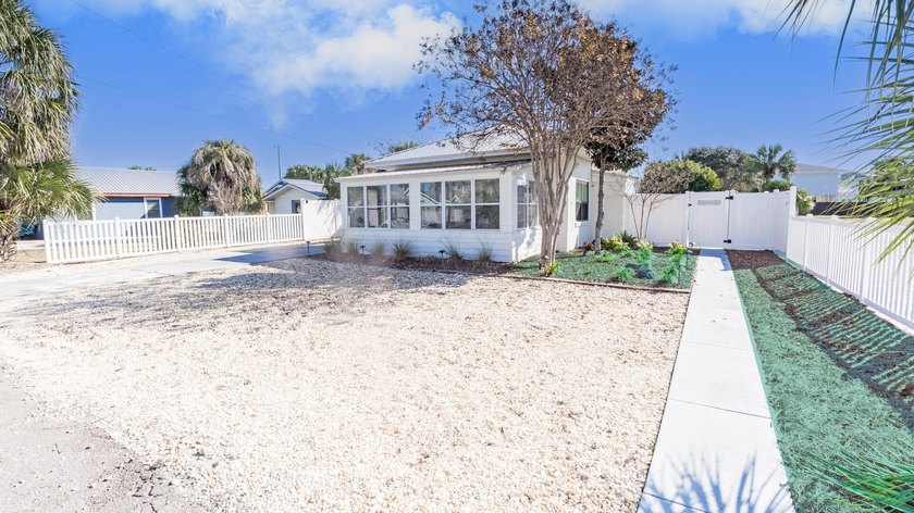 Welcome to Casita Castor - Your Beachside Paradise in Bid-A-Wee - Beach Home for sale in Panama City Beach, Florida on Beachhouse.com