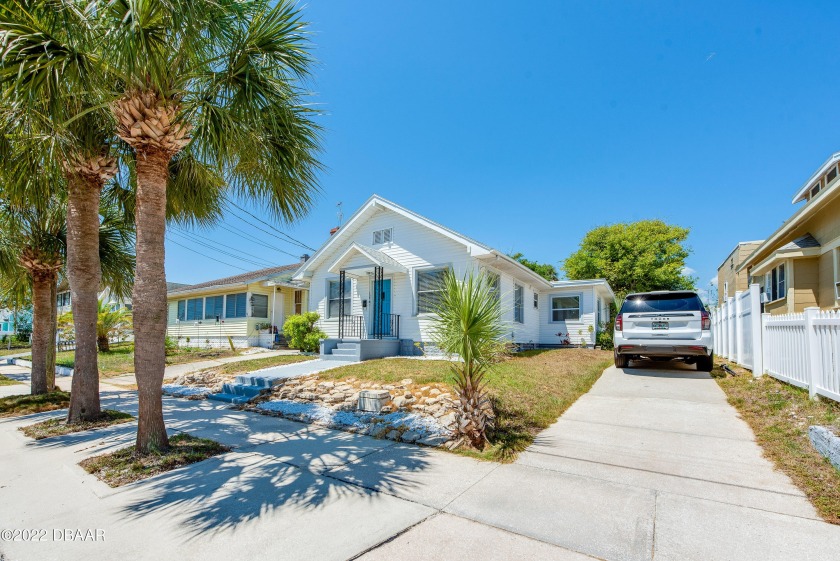 Spectacular renovated and decorated Beachside home so close to - Beach Home for sale in Daytona Beach, Florida on Beachhouse.com