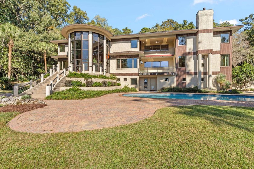 Welcome home to this extraordinary private 4.89 acre estate that - Beach Home for sale in Tallahassee, Florida on Beachhouse.com