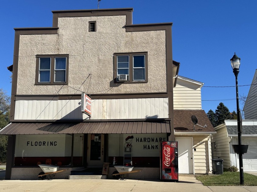 Run your own business and be your own boss. This hardware store/ - Beach Commercial for sale in Cedar Grove, Wisconsin on Beachhouse.com