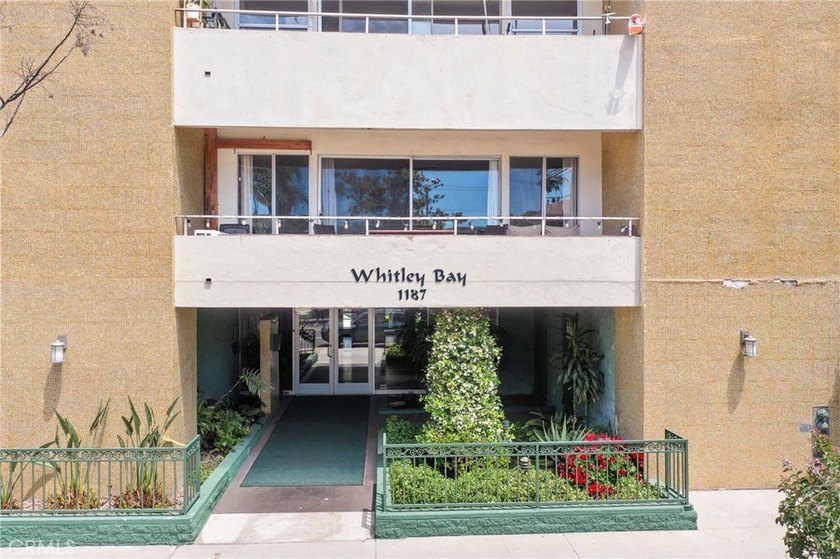 Experience Long Beach living in this sun-drenched, top-floor - Beach Condo for sale in Long Beach, California on Beachhouse.com
