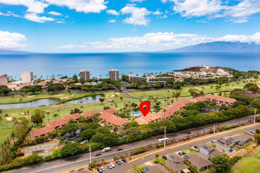 Looking for a fee simple, short term vacation rental property - Beach Condo for sale in Lahaina, Hawaii on Beachhouse.com