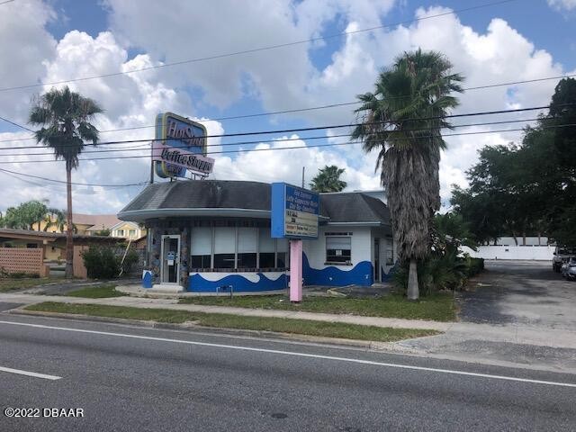 Unique Opportunity to purchase this highly visible former - Beach Commercial for sale in Daytona Beach, Florida on Beachhouse.com