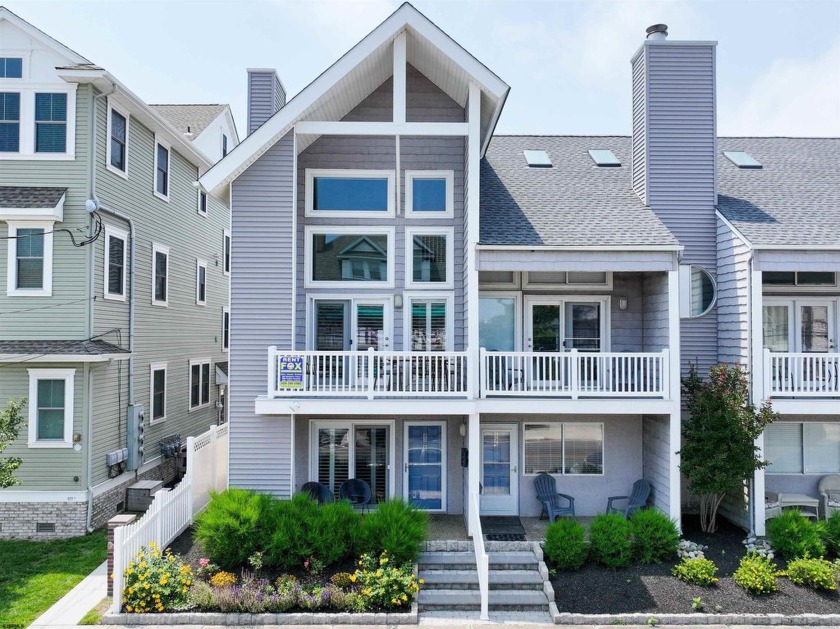 Price improvement to $1,350,000! Steps to the beach, boardwalk - Beach Condo for sale in Ocean City, New Jersey on Beachhouse.com