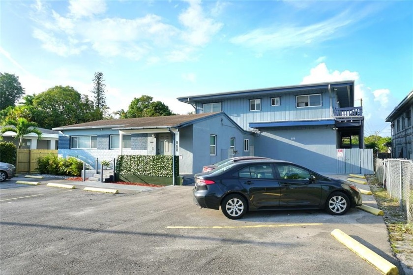 A compelling opportunity for a turnkey multifamily investment - Beach Commercial for sale in Fort Lauderdale, Florida on Beachhouse.com