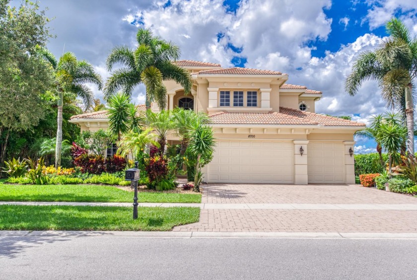 Welcome to Paradise! Boasting elegance and volume, this highly - Beach Home for sale in West Palm Beach, Florida on Beachhouse.com