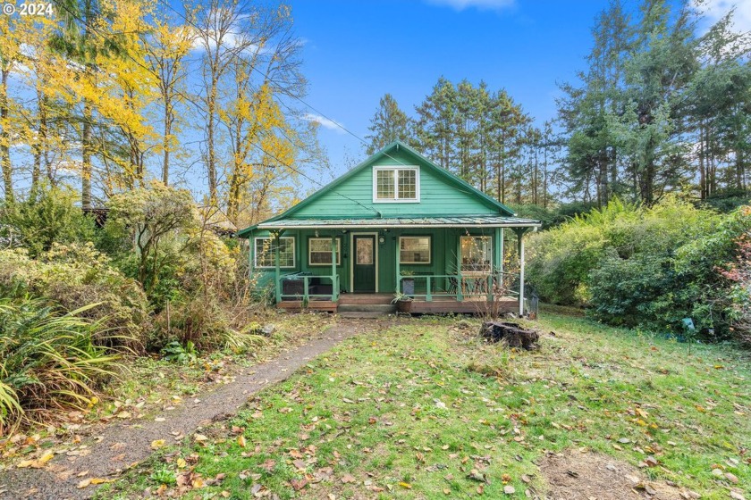 Charming Rural Estate with Stunning Views and Exceptional - Beach Home for sale in Toledo, Oregon on Beachhouse.com