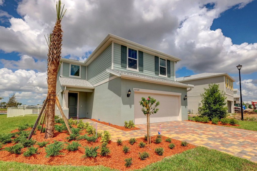 Two-story lakefront home, 3 bd 2 1/2 bth, 2 car oversized garage - Beach Home for sale in Port Saint Lucie, Florida on Beachhouse.com