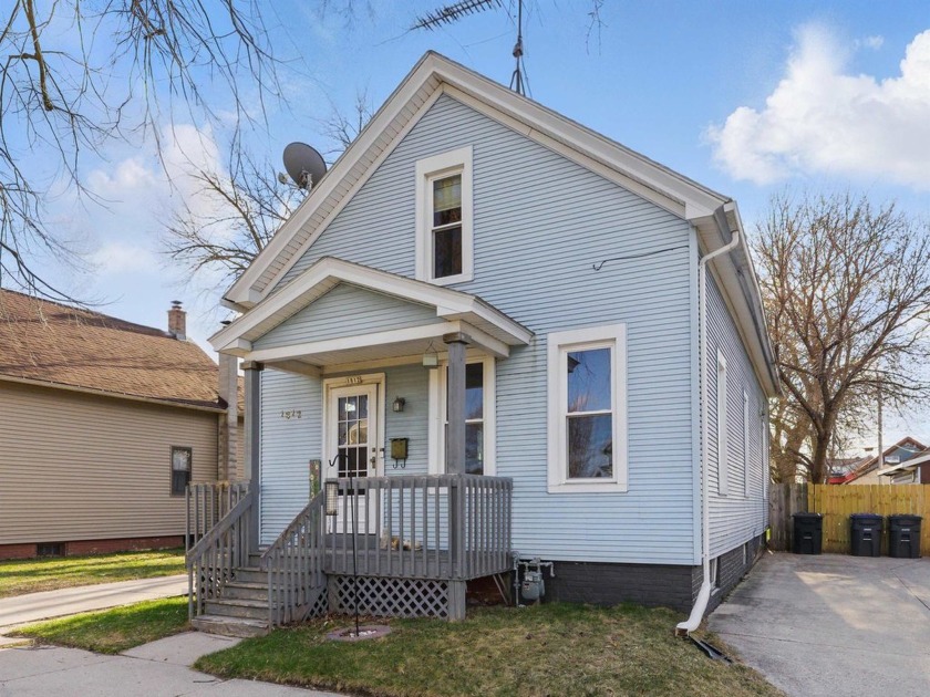 Charming 3-bed, 1.5-bath home in Sheboygan's South Side Franklin - Beach Home for sale in Sheboygan, Wisconsin on Beachhouse.com