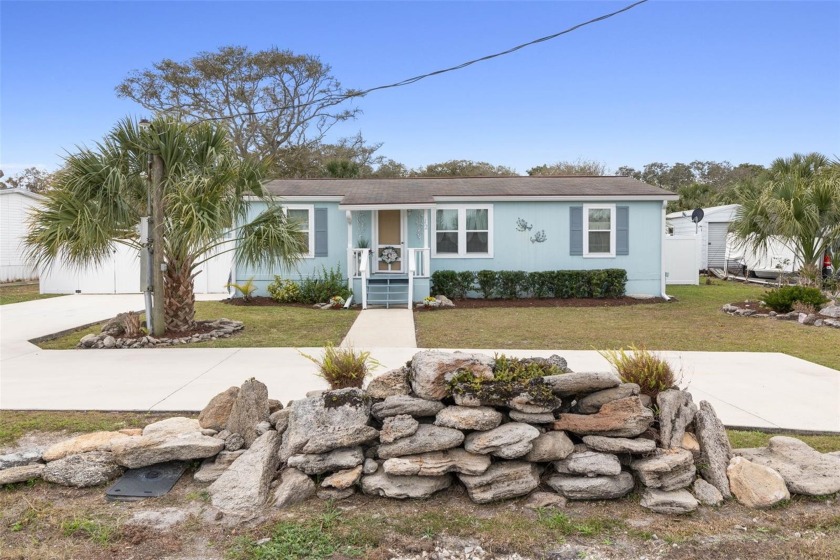 REDUCED! Gorgeous remodeled home near the beach with guest - Beach Home for sale in Palm Coast, Florida on Beachhouse.com