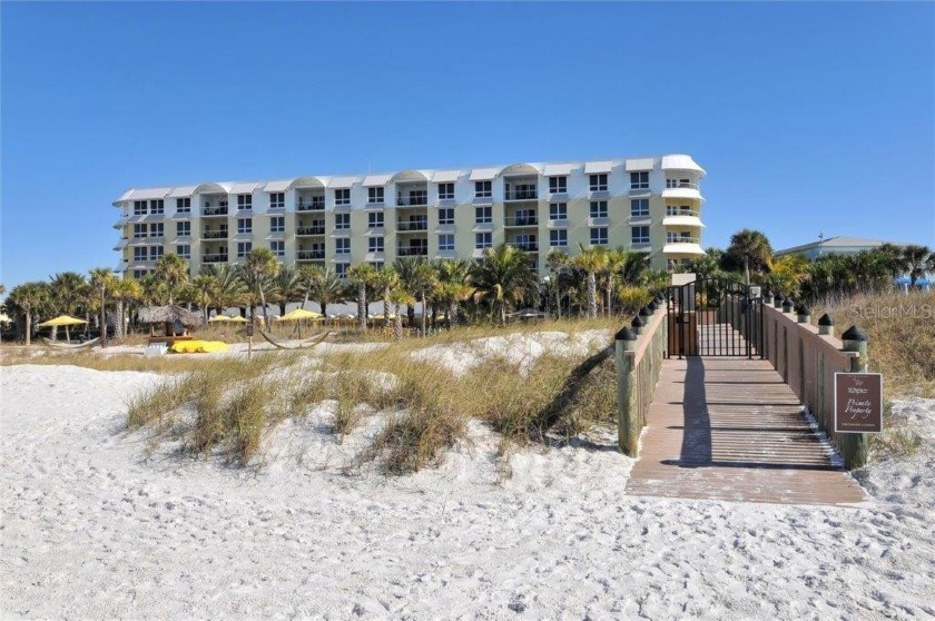 Fractional Ownership. Fractional Ownership for weeks - Beach Condo for sale in Sarasota, Florida on Beachhouse.com