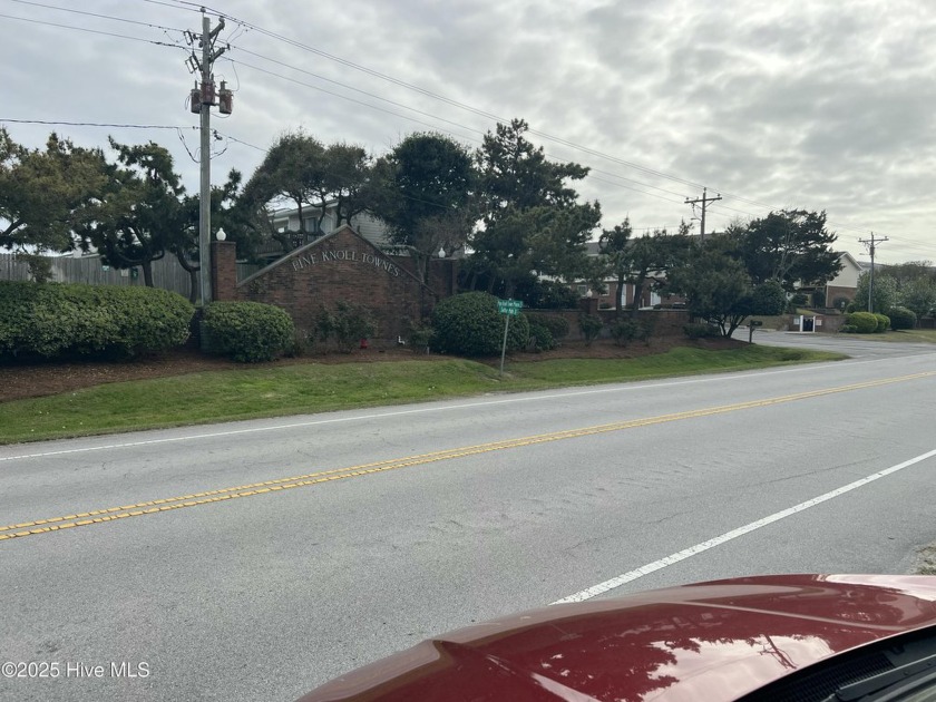 Enjoy summers in your own comfortable townhome in desirable Pine - Beach Condo for sale in Pine Knoll Shores, North Carolina on Beachhouse.com