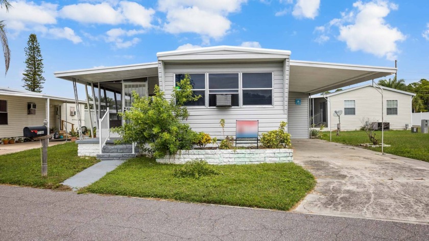 REDUCED $7,000! CLICK THE VIRTUAL TOUR LINK FOR A VIDEO WALK - Beach Home for sale in Pinellas Park, Florida on Beachhouse.com