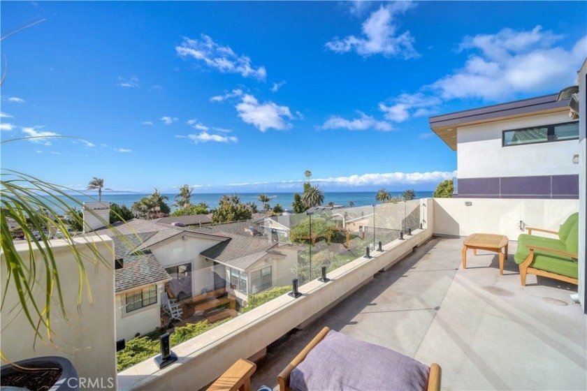 Nestled in the highly sought-after Sunset Palisades of Shell - Beach Home for sale in Pismo Beach, California on Beachhouse.com