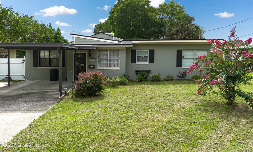 OPEN HOUSE 8/9 10AM - 1PM. New AC. Located minutes from downtown - Beach Home for sale in Jacksonville, Florida on Beachhouse.com