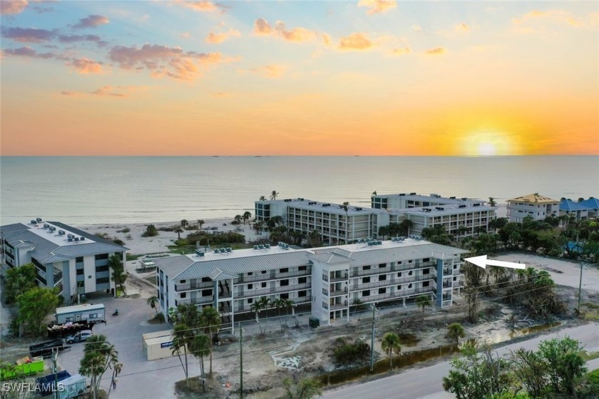 Stunning Gulf-Front Corner Unit in Sand Pointe, Sanibel! - Beach Condo for sale in Sanibel, Florida on Beachhouse.com