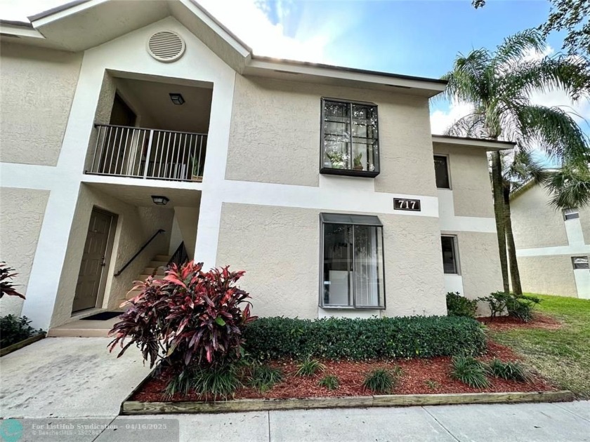 **Well-maintained 2/2 First-Floor Corner Condo for sale in - Beach Condo for sale in Pompano Beach, Florida on Beachhouse.com