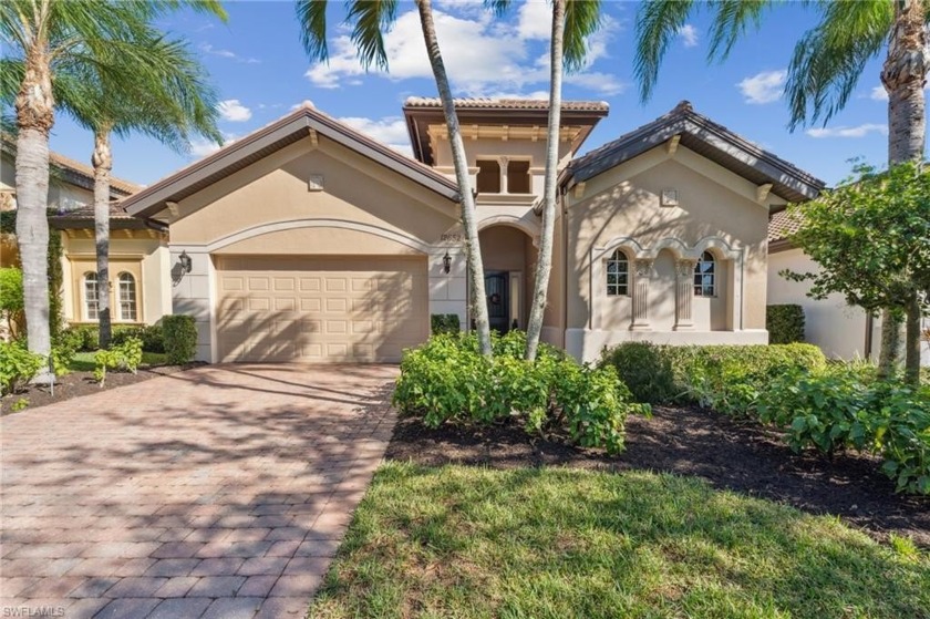 Beautiful and meticulously maintained FURNISHED courtyard home - Beach Home for sale in Estero, Florida on Beachhouse.com