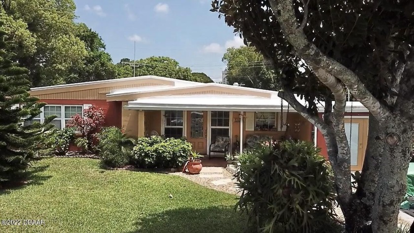 What a fantastic solid block home with a newer roof in a - Beach Home for sale in Daytona Beach, Florida on Beachhouse.com