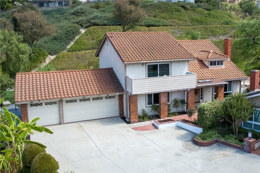 This thoughtfully renovated home leaves no detail spared - Beach Home for sale in Anaheim Hills, California on Beachhouse.com