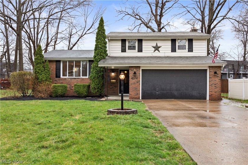 Welcome to 4004 Washington Ave in Lorain's desirable west side! - Beach Home for sale in Lorain, Ohio on Beachhouse.com