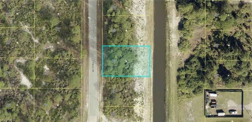 Super Canal Lot in the East area of Lehigh Acres. Make it a 3 - Beach Lot for sale in Lehigh Acres, Florida on Beachhouse.com