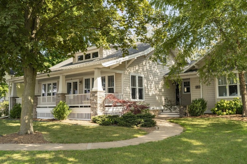 This Sturgeon Bay waterfront home has everything you are looking - Beach Home for sale in Sturgeon Bay, Wisconsin on Beachhouse.com