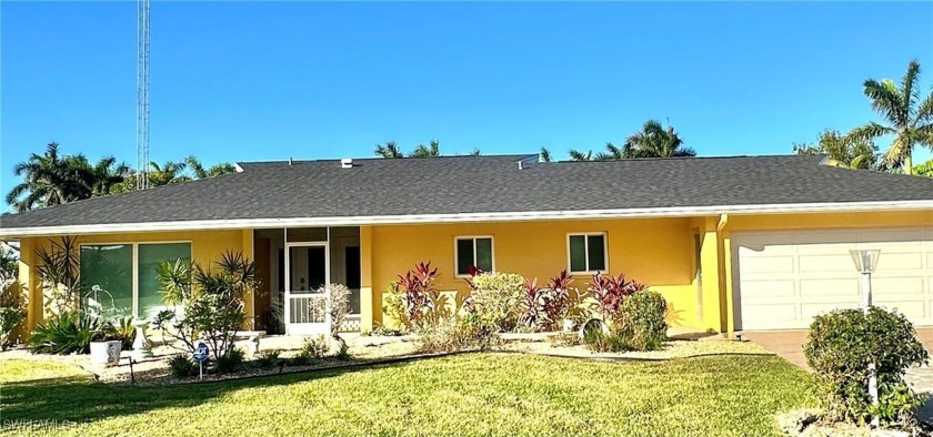 Welcome to Your Move-in Ready Retreat 

This charming 3-bedroom - Beach Home for sale in North Fort Myers, Florida on Beachhouse.com